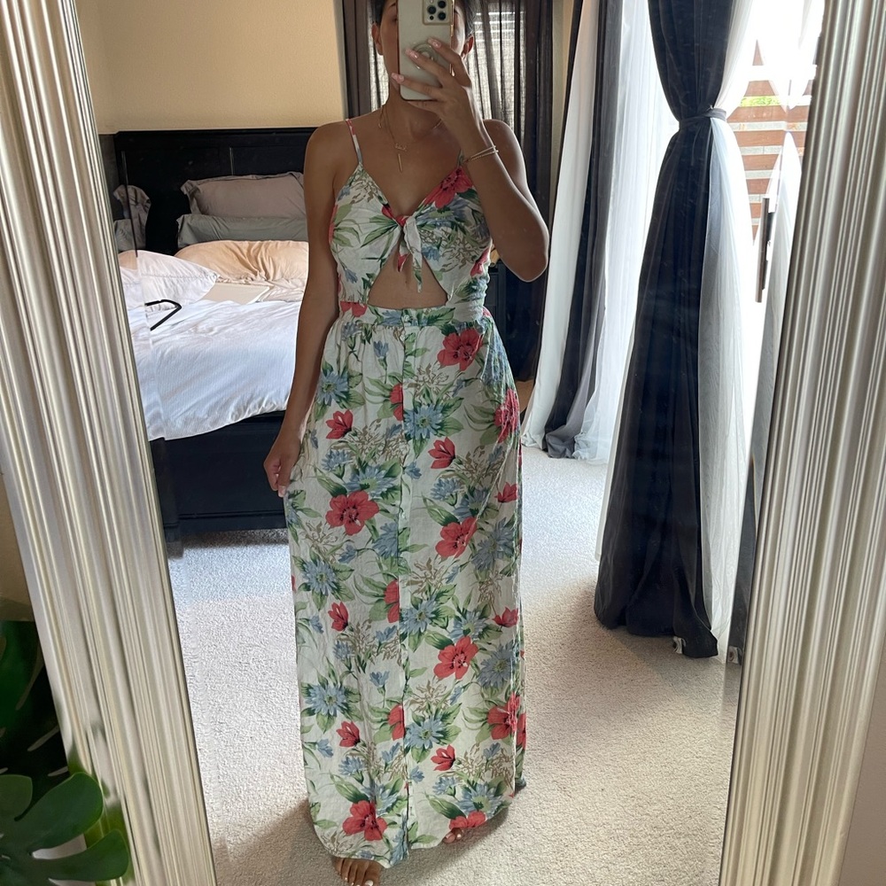 Floral cut out maxi dress